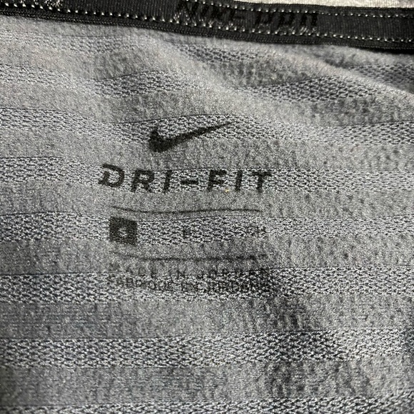 Nike Pro jacket with 1/4 zip Dri-fit small - Picture 6 of 8